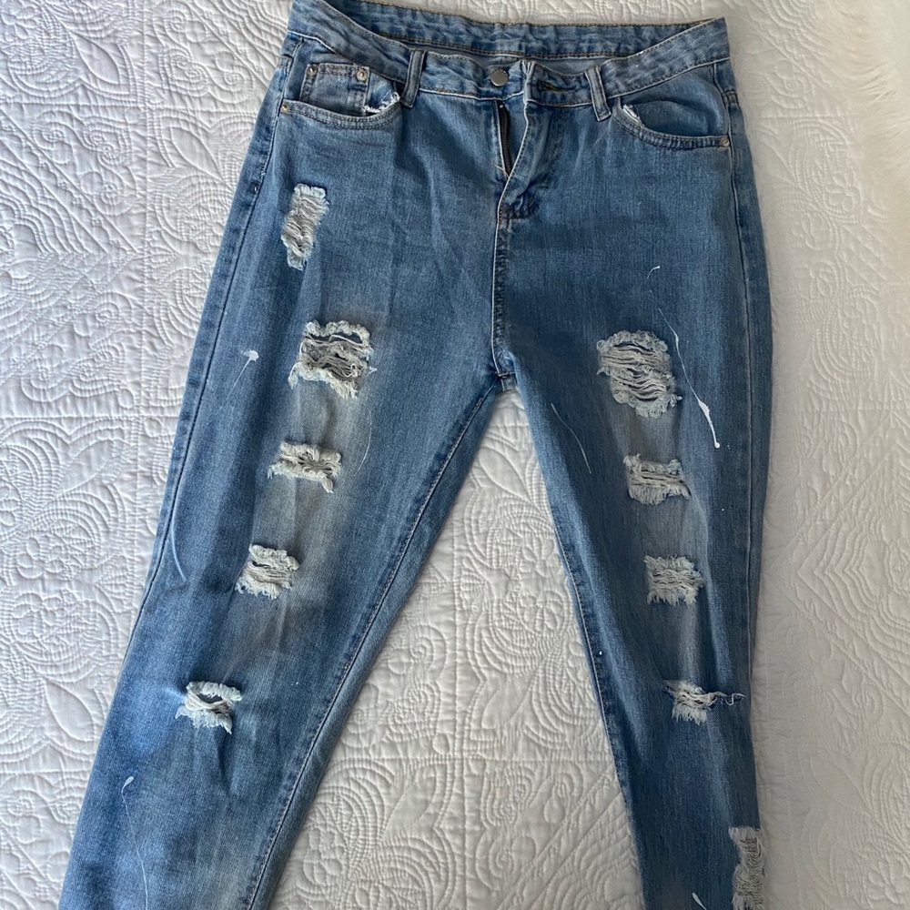 High waisted blue jeans